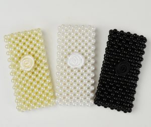 OASIS® zápästný náramok perličkový 4 cm krémový