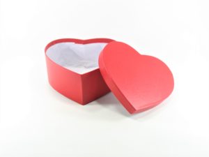HEART BOX RED 18x18xh10 CM