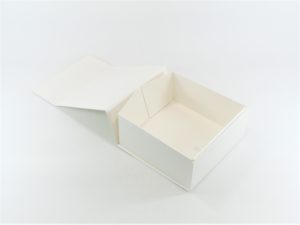 LUX BOX LEATHER WHITE 15,2x15,2x7cm